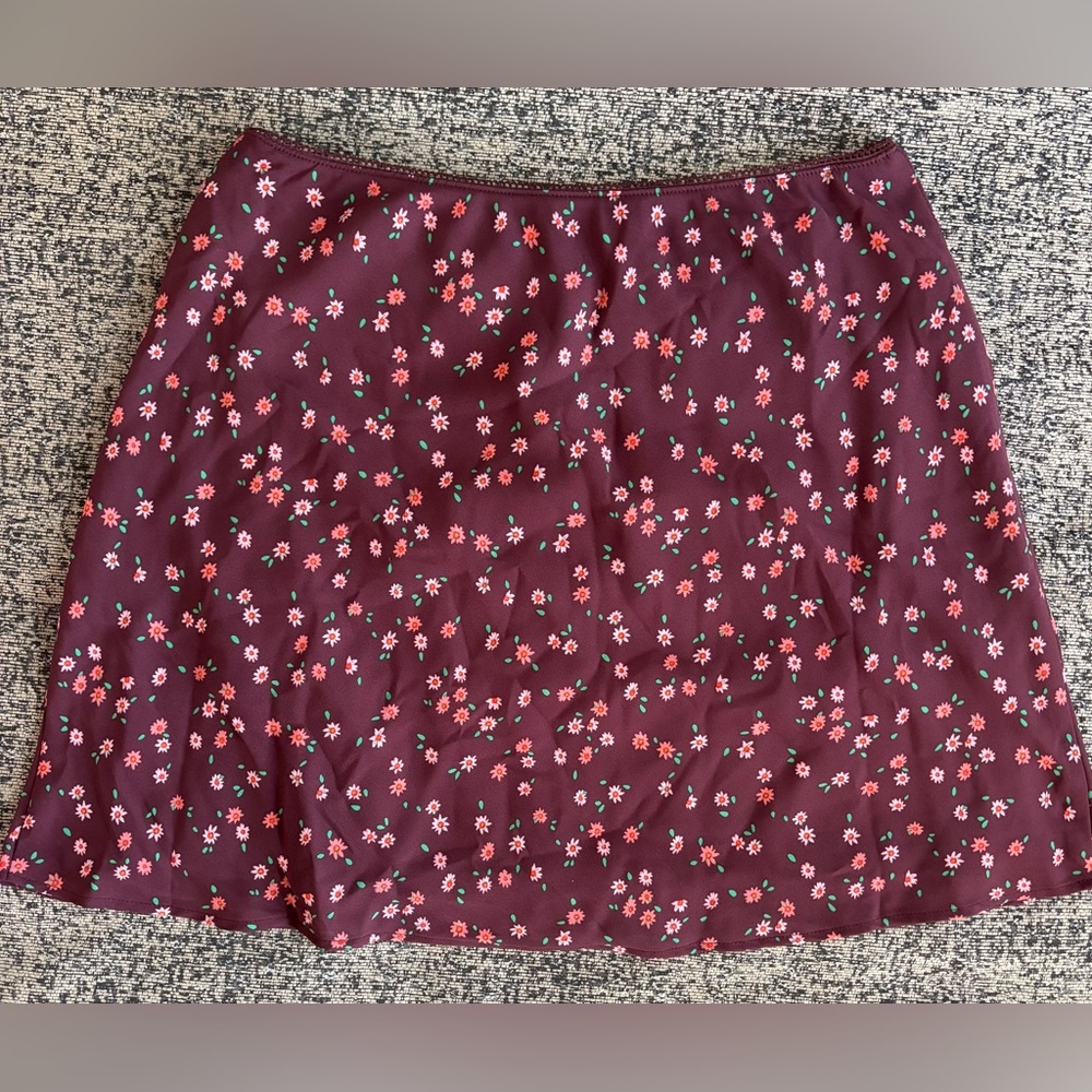 Wild Fable Burgundy Floral A-Line Skirt size Medium - Picture 3 of 4